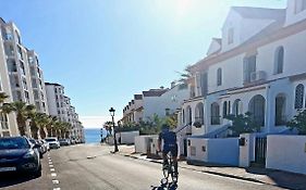 Lovely Apartment Centrally Located In Estepona