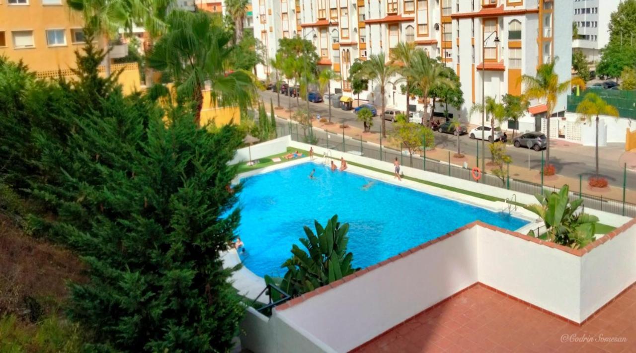 Lovely Apartment Centrally Located In Estepona Exterior foto