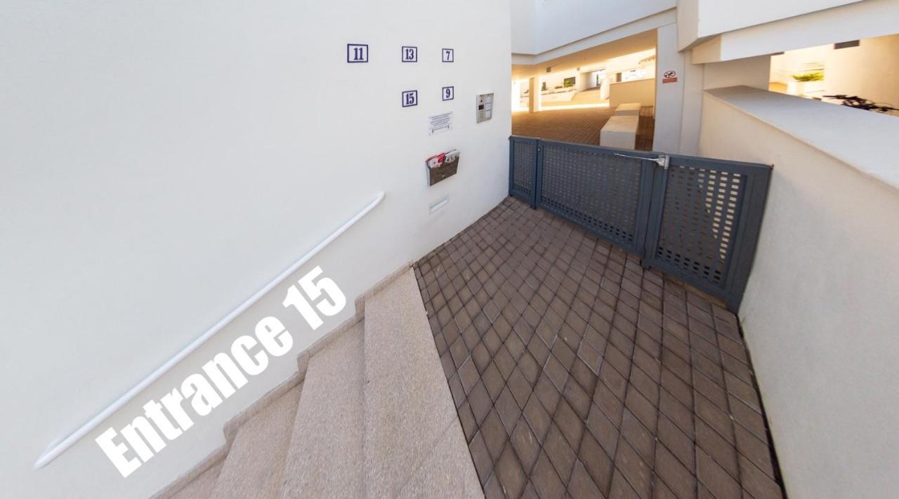 Lovely Apartment Centrally Located In Estepona Exterior foto